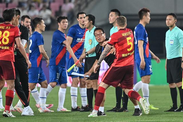 Skip：詹姆斯在骑士夺冠是因追梦失去理智&欧文抢七大心脏进球